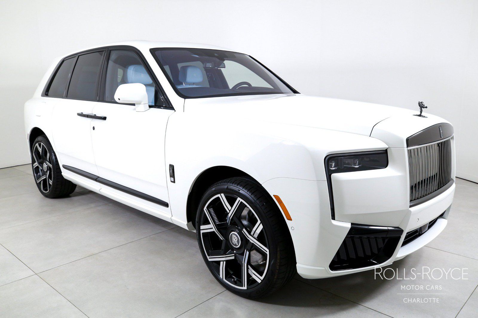 New 2027 Rolls-Royce Cullinan Black Badge AWD/4WD image 6