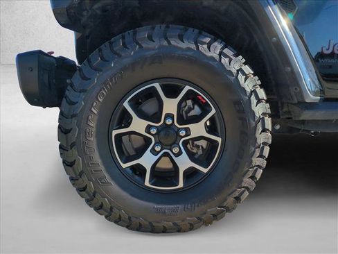 Used 2023 Jeep Wrangler Unlimited Rubicon w/ Steel Bumper Group image 23