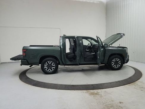 Used 2023 Nissan Frontier SV w/ SV Convenience Package RWD image 17