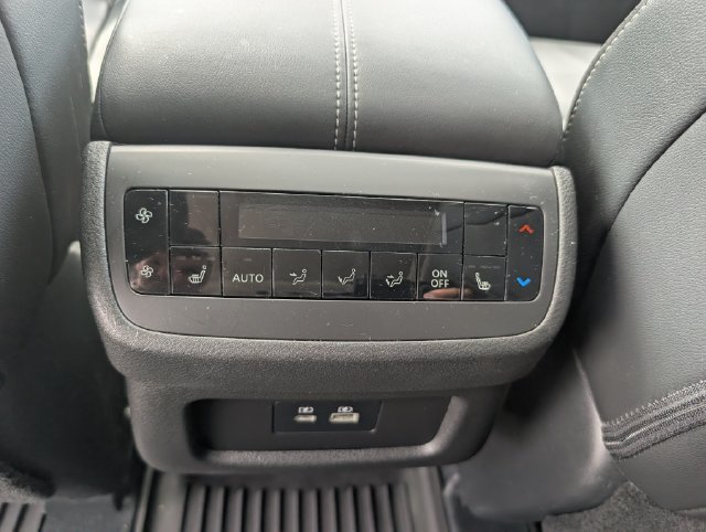 Used 2024 Nissan Pathfinder SL w/ SL Premium Package AWD/4WD image 18