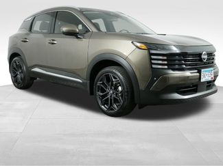 Used 2025 Nissan Kicks SR w/ SR Premium Package AWD/4WD video 2