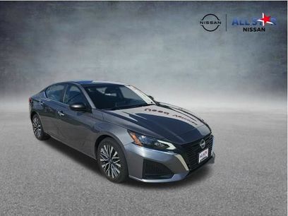 Used 2025 Nissan Altima 2.5 SV