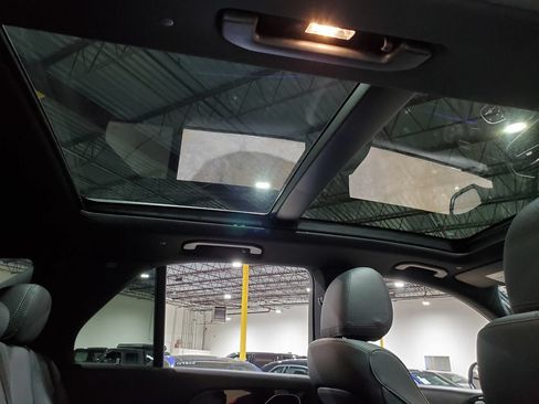 Used 2021 Mercedes-Benz GLE 350 image 24