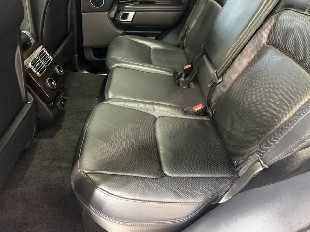 Used 2020 Land Rover Range Rover HSE AWD/4WD image 28