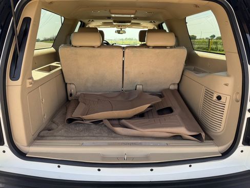 Used 2010 GMC Yukon XL Denali AWD/4WD image 18