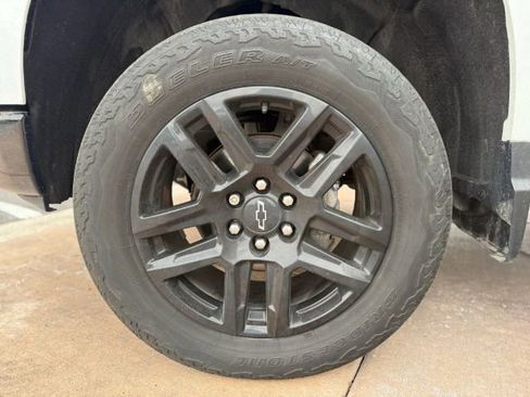 Used 2022 Chevrolet Silverado 1500 LT Trail Boss w/ Protection Package AWD/4WD image 13