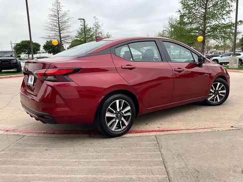 Used 2025 Nissan Versa SV image 6