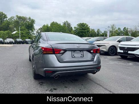 Certified 2024 Nissan Altima 2.5 SV w/ SV Premium Package AWD/4WD image 15