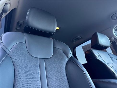 Used 2022 Kia Sorento S image 21