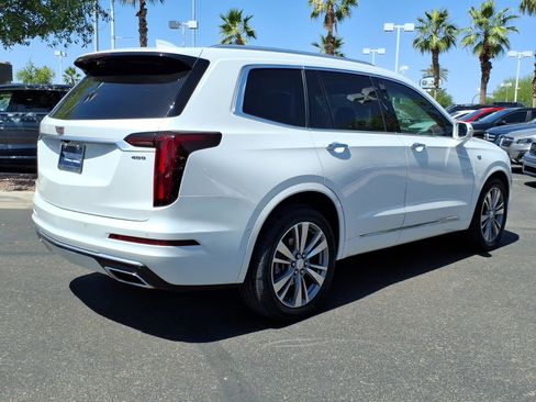 Used 2020 Cadillac XT6 Premium Luxury FWD image 5