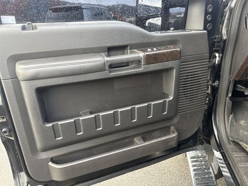 Used 2016 Ford F350 Platinum image 21