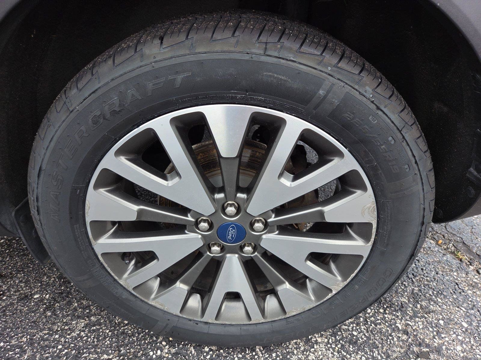 Used 2020 Ford Escape Titanium AWD/4WD image 22