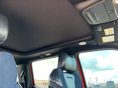 Used 2022 Ford F150 Raptor w/ Raptor 37 Performance Package AWD/4WD image 28