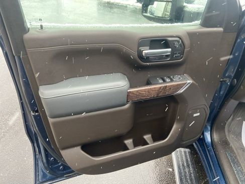 Used 2021 GMC Sierra 1500 Denali w/ Denali Ultimate Package image 12