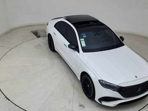 Used 2024 Mercedes-Benz E 450 4MATIC Sedan w/ Airmatic Package image 82