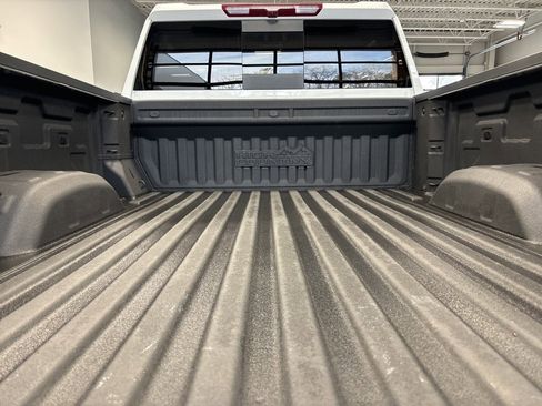 Used 2024 Chevrolet Silverado 2500 High Country image 10