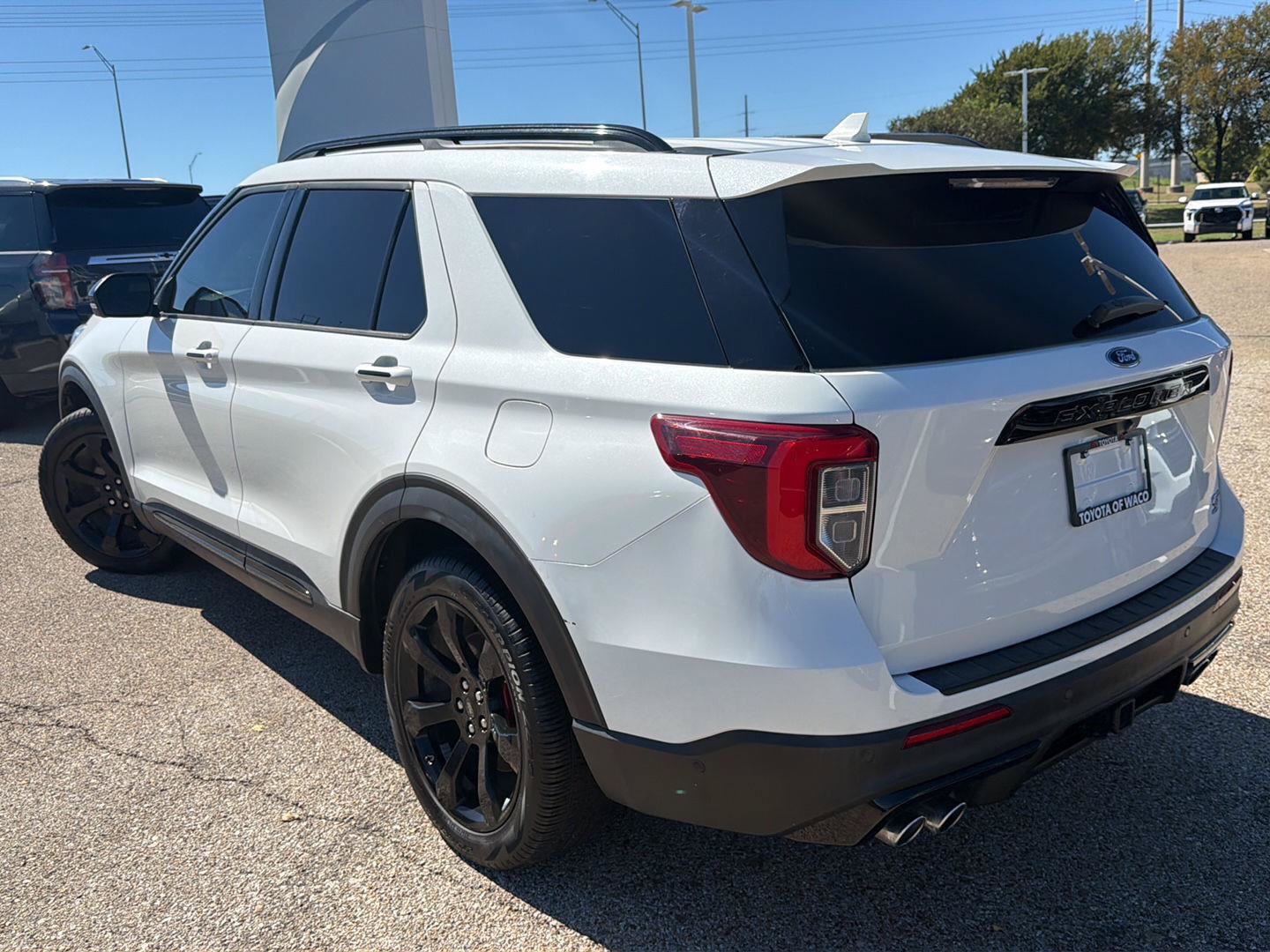 Used 2020 Ford Explorer ST w/ ST Street Pack AWD/4WD image 5