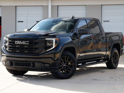 Used 2023 GMC Sierra 1500 Elevation w/ LPO, Elevation Black Package