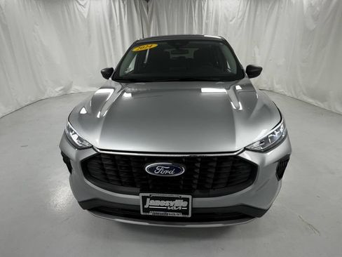Used 2024 Ford Escape Active AWD/4WD image 8