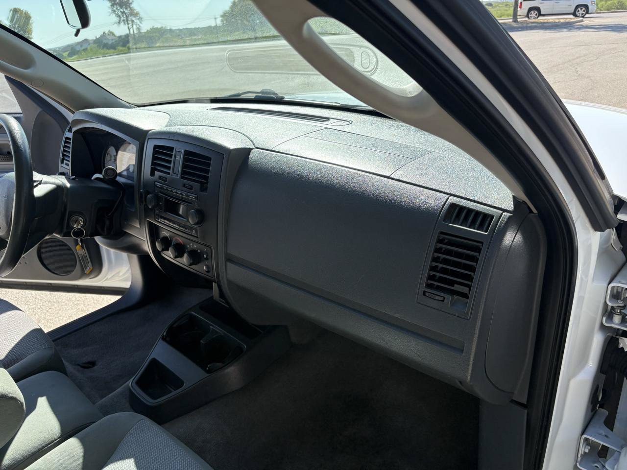 Used 2006 Dodge Dakota ST w/ Trailer Tow Group RWD image 27