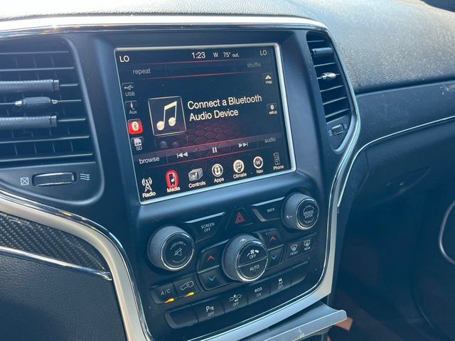 Used 2015 Jeep Grand Cherokee SRT w/ Luxury Group II AWD/4WD image 15