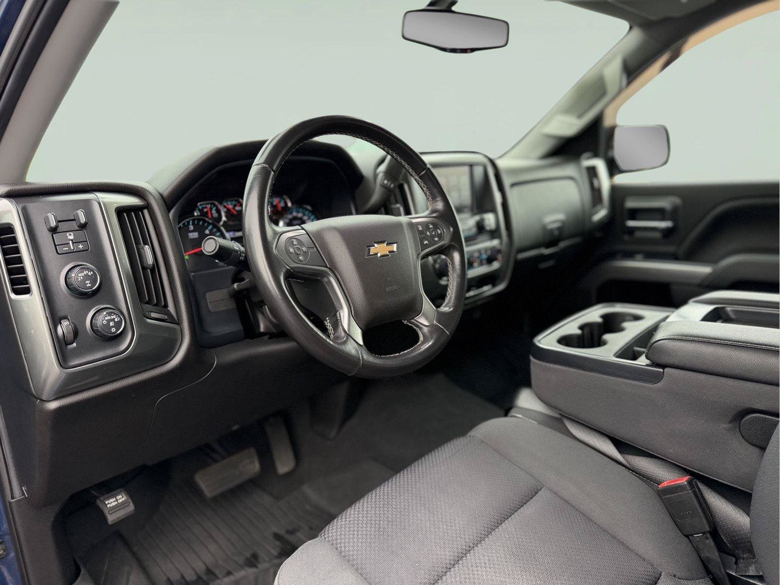 Used 2019 Chevrolet Silverado 1500 LT w/ All Star Edition AWD/4WD image 22