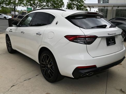 New 2024 Maserati Levante Modena Ultima image 7
