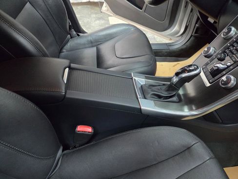 Used 2015 Volvo XC60 T6 AWD/4WD image 23