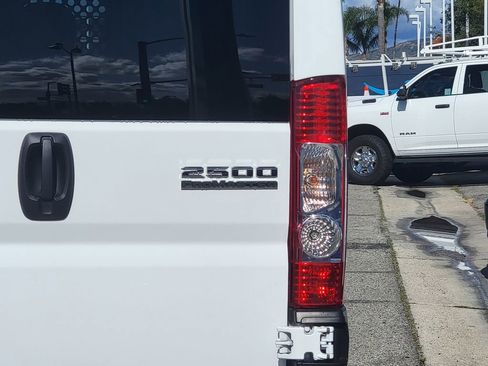 Used 2023 RAM ProMaster 2500 image 8