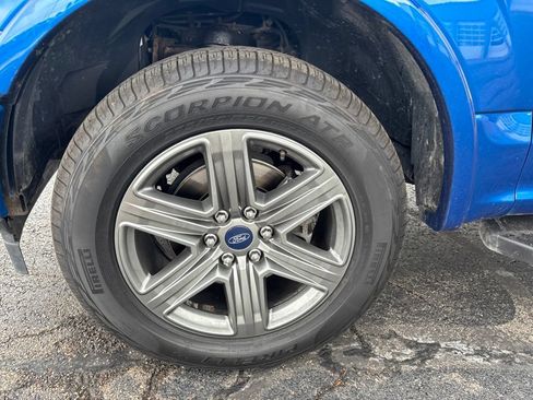 Used 2018 Ford F150 XLT w/ Equipment Group 302A Luxury AWD/4WD image 9