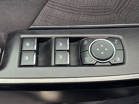 Used 2023 Ford F150 Platinum image 24