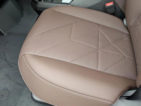 New 2026 BMW iX xDrive60 image 4