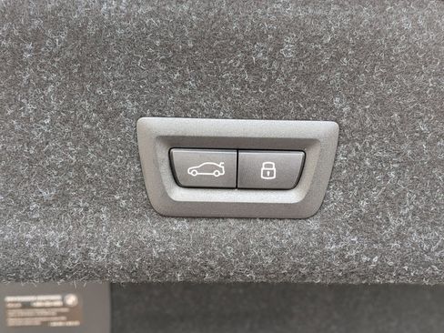 New 2026 BMW 330i xDrive xDrive w/ M Sport Package image 34