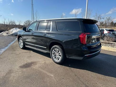 Used 2024 GMC Yukon XL SLT AWD/4WD image 23