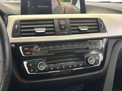 Used 2018 BMW 320i xDrive Sedan w/ Convenience Package image 35