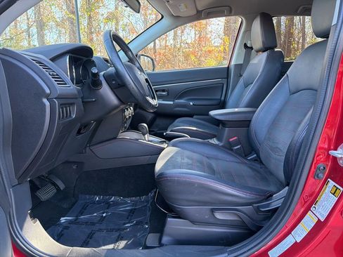 Used 2018 Mitsubishi Outlander Sport SE image 13