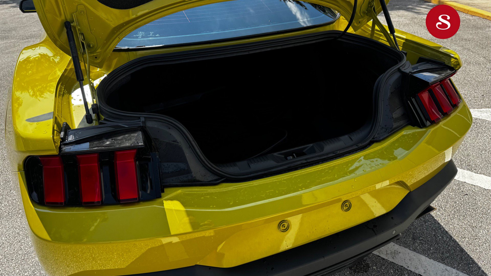 Used 2025 Ford Mustang GT Premium RWD image 7