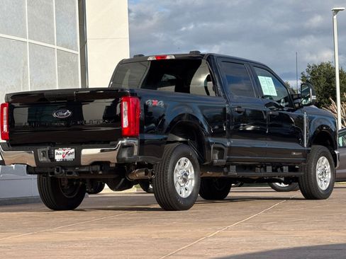 Used 2024 Ford F250 XLT image 4