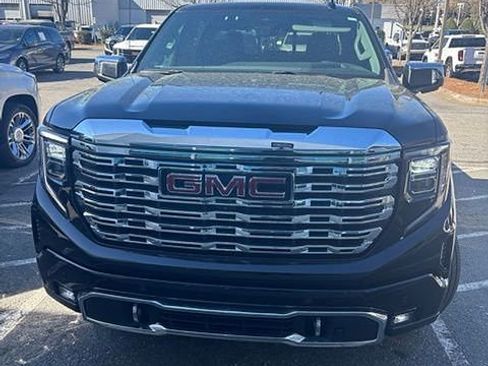 Used 2023 GMC Sierra 1500 Denali image 2