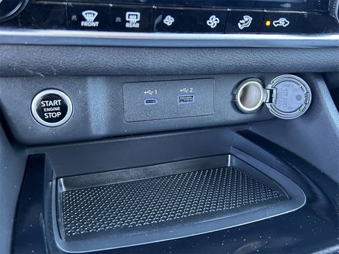 Certified 2023 Nissan Rogue SV image 19