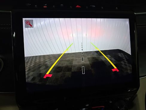 Used 2023 Jeep Grand Cherokee Limited w/ Black Appearance Package image 21