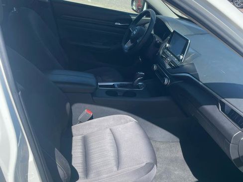 Used 2020 Nissan Altima 2.5 S FWD image 8
