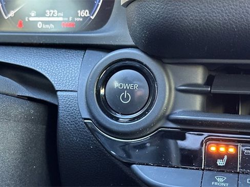 Used 2023 Toyota Crown Limited image 24