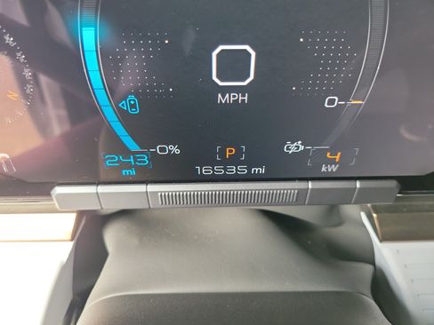 Used 2025 GMC Hummer EV 2X AWD/4WD image 29