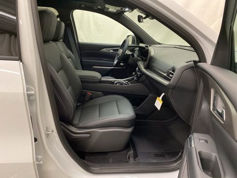 New 2026 Chevrolet Traverse LT w/ Sun and Wheel Package image 15