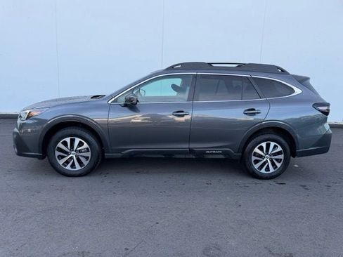 Used 2021 Subaru Outback Premium AWD/4WD image 10
