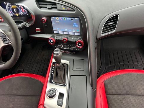 Used 2017 Chevrolet Corvette Stingray Coupe image 9