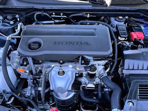 Used 2025 Honda Civic Sport image 31