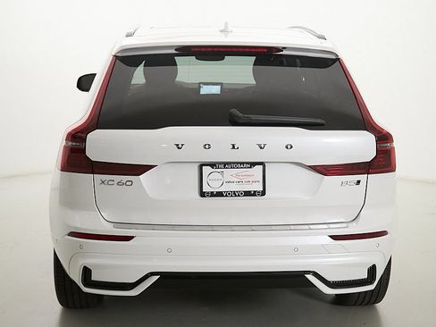 Certified 2026 Volvo XC60 B5 Plus AWD/4WD image 8