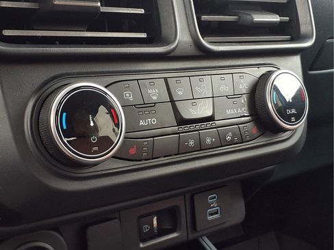 Used 2024 Ford Maverick Lariat FWD image 8